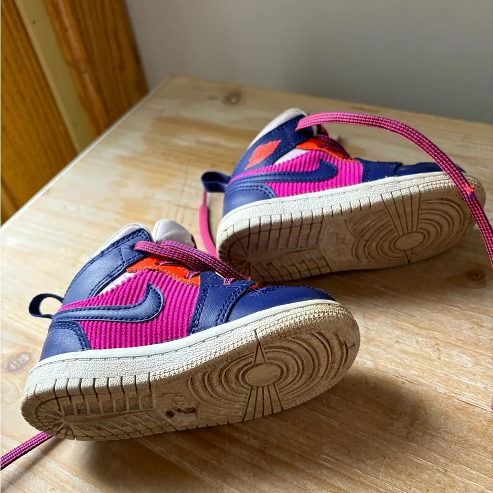 Nike Air Jordan Purple/Pink Sz 6C - Picture 2 of 4